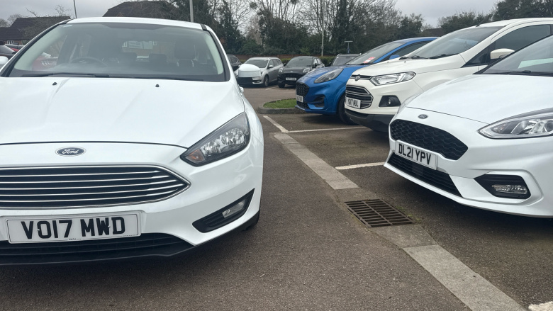 Ford Focus 1.0 EcoBoost 125 Zetec 5dr Auto Petrol Hatchback